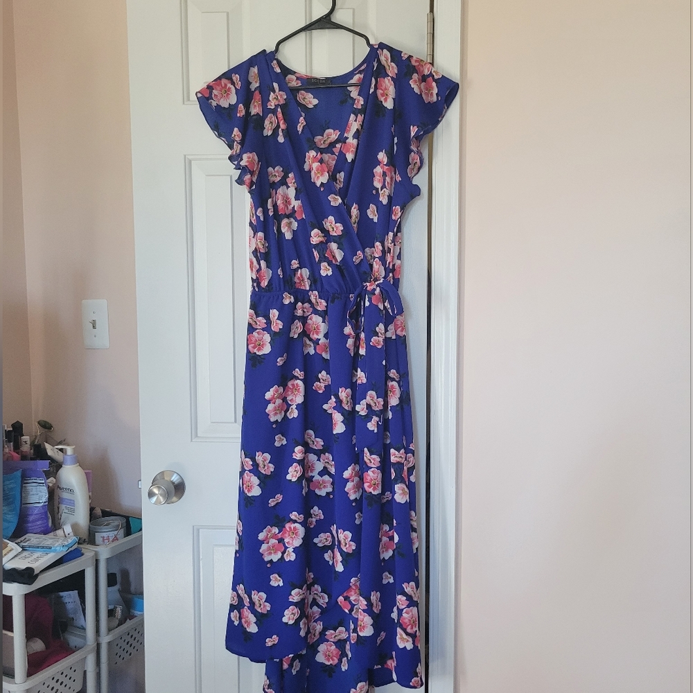 Score faux wrap Floral dress